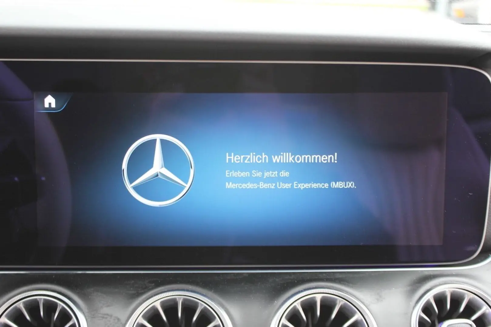 E 220 d Coupé Cp. PANORAMA Burmester AHK BEIGE