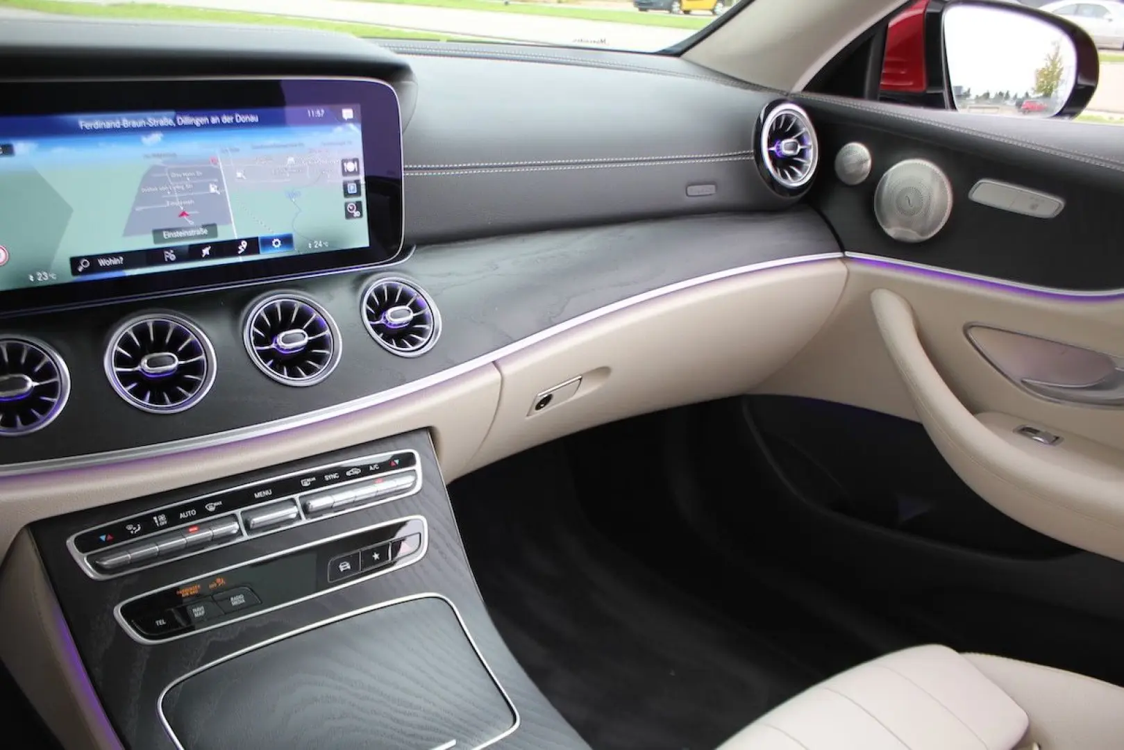 E 220 d Coupé Cp. PANORAMA Burmester AHK BEIGE