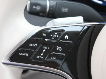 E 220 d Coupé Cp. PANORAMA Burmester AHK BEIGE