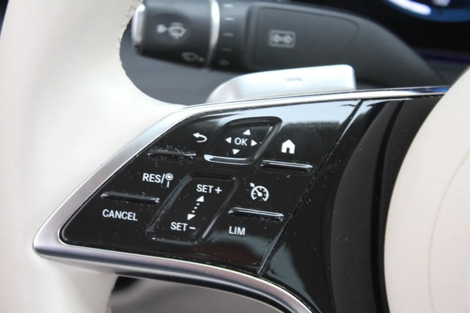 E 220 d Coupé Cp. PANORAMA Burmester AHK BEIGE