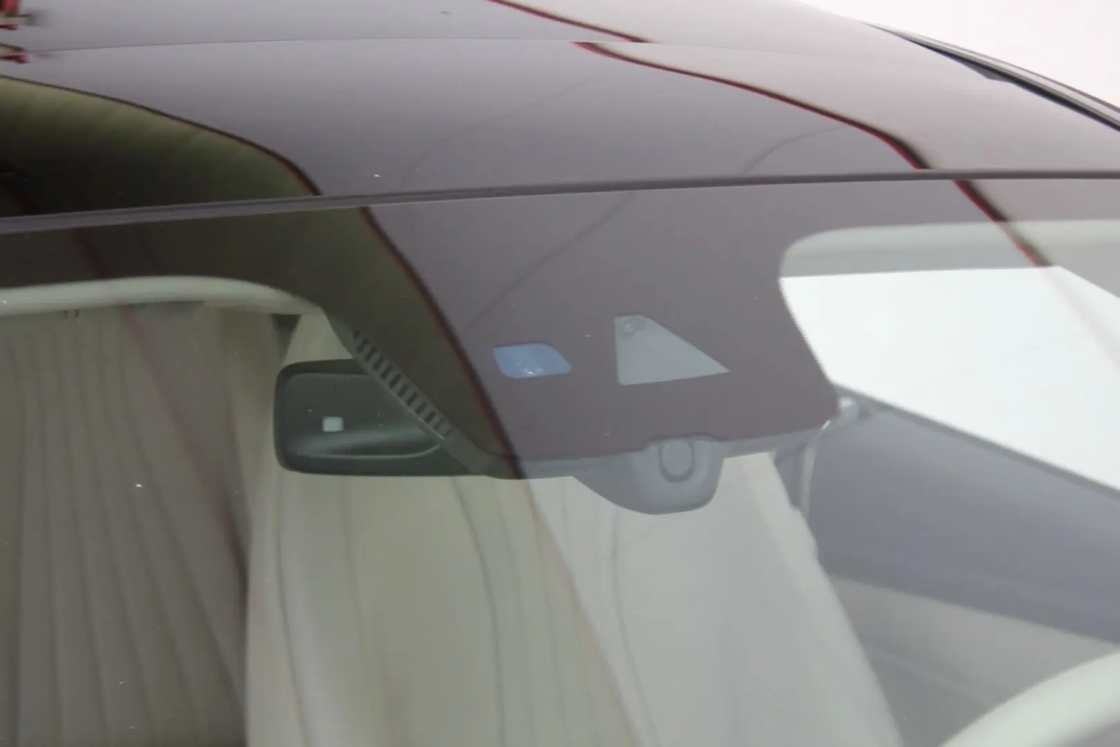 E 220 d Coupé Cp. PANORAMA Burmester AHK BEIGE