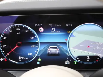 E 220 d Coupé Cp. PANORAMA Burmester AHK BEIGE