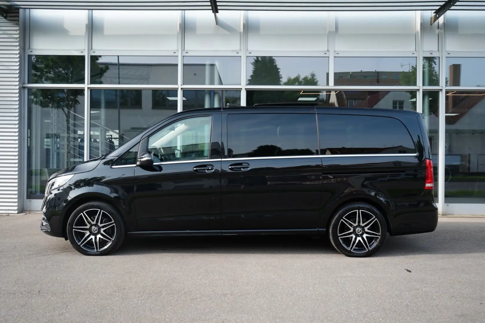 V 300 d 4M EXCLUSIVE EDITION AMG-Line