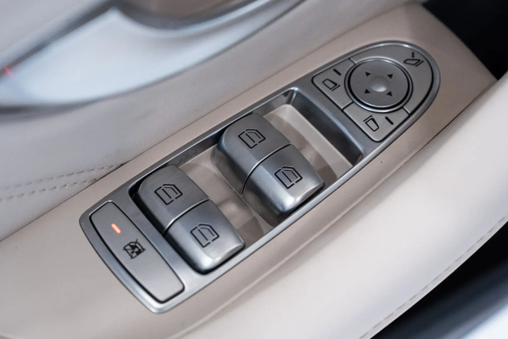 E 53 AMG T 4Matic+*SPORTABGAS*DESIGNO*NAPPA*1.HD