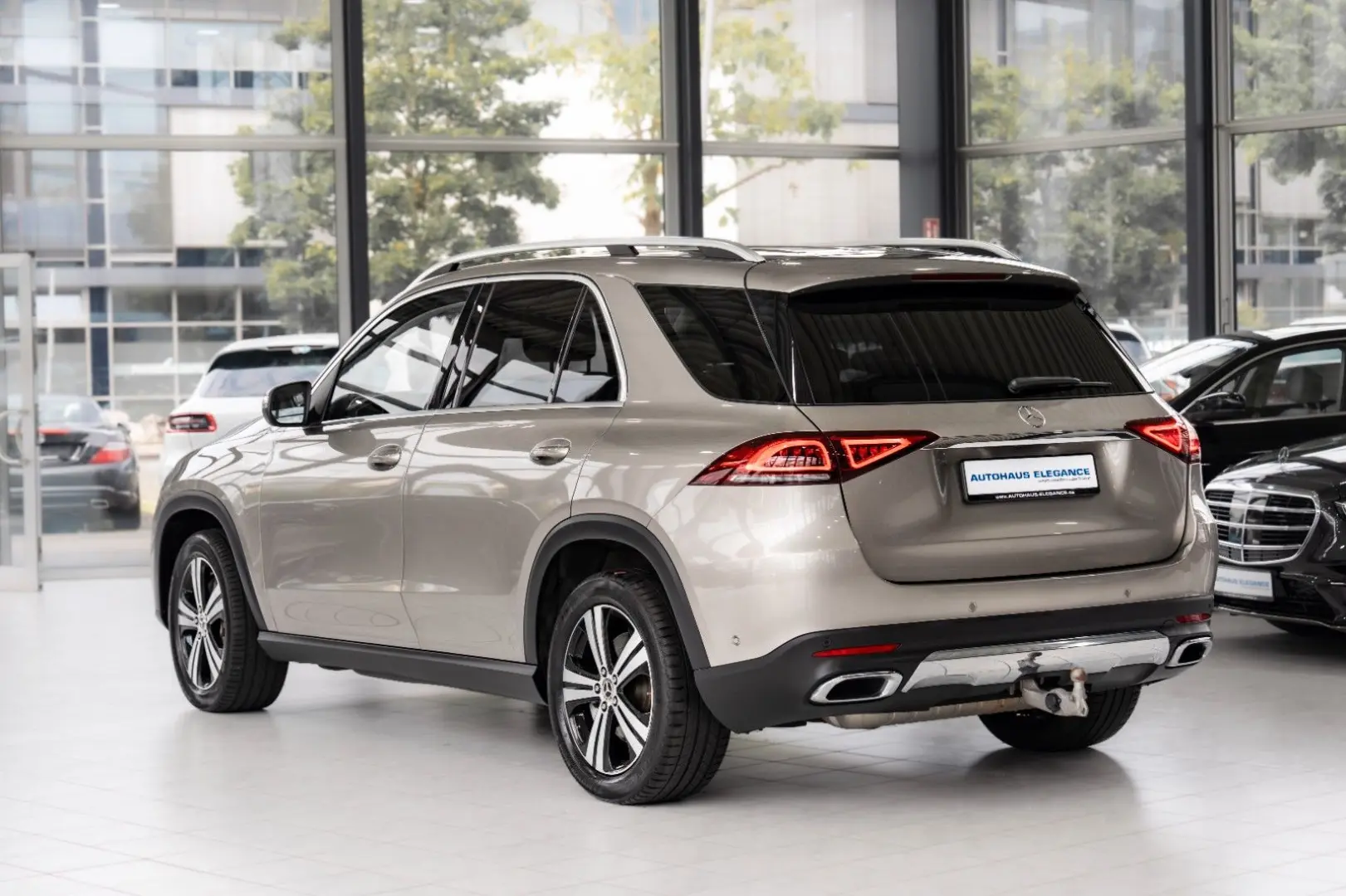 GLE 450 4Matic*1.HAND*MULTIBEAM*WALNUSSHOLZ*AHK*