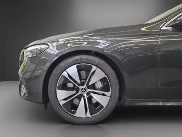 E 300 T de Avantgarde HUD*Spurhalte*Kamera*19