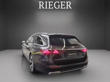 E 300 T de Avantgarde HUD*Spurhalte*Kamera*19