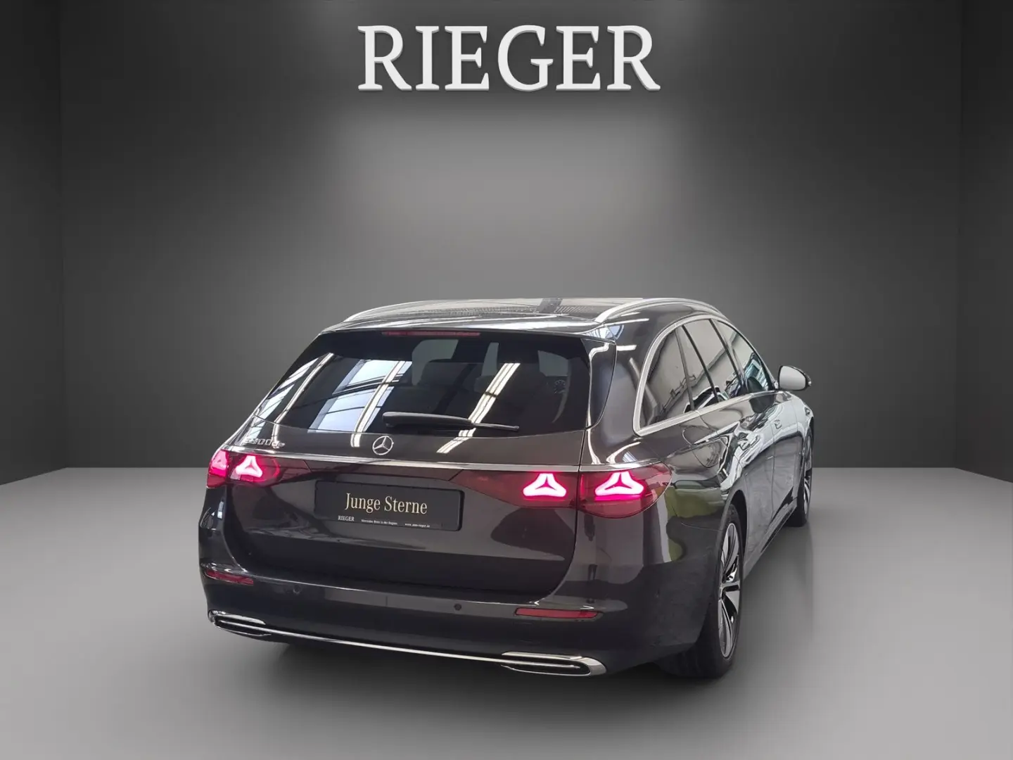 E 300 T de Avantgarde HUD*Spurhalte*Kamera*19