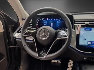 E 300 T de Avantgarde HUD*Spurhalte*Kamera*19