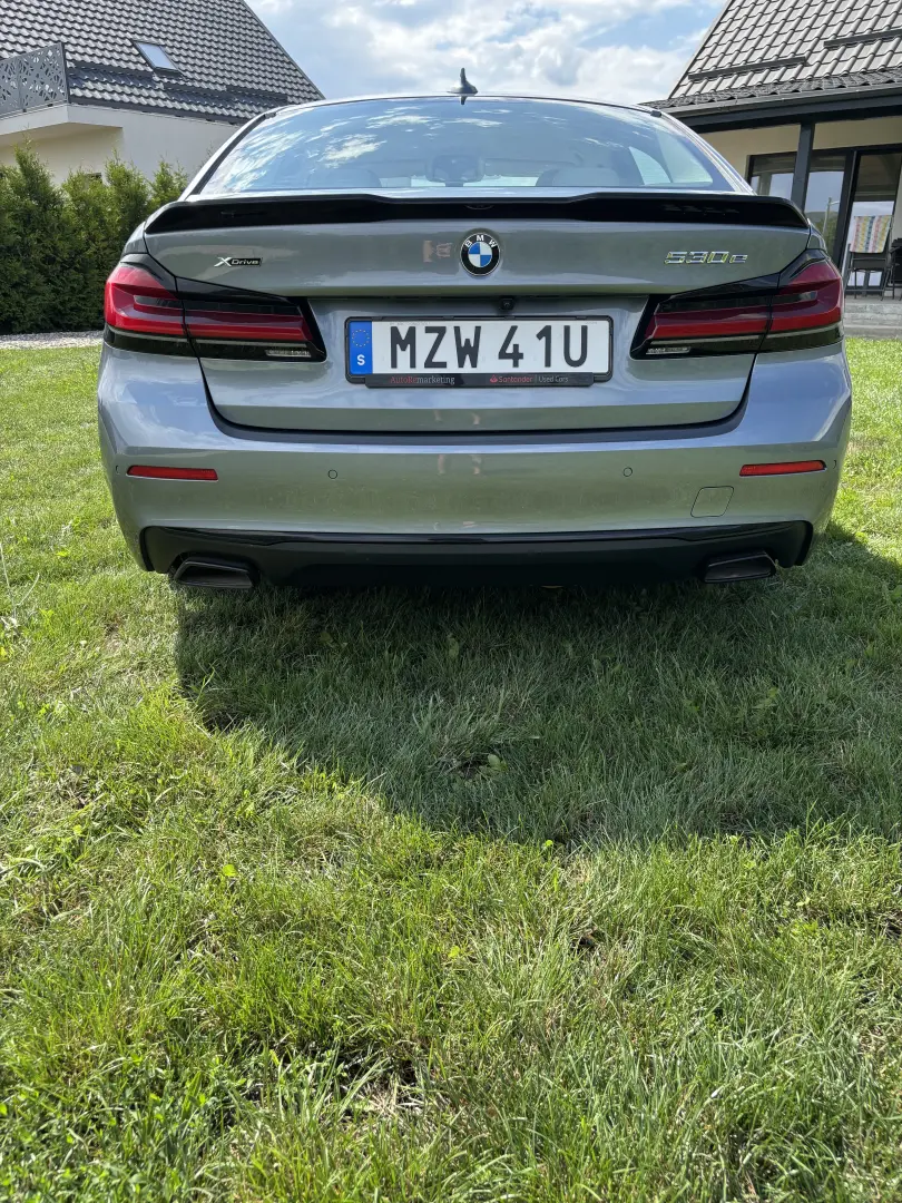 BMW 530