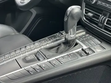 Macan Turbo 21 TURBO*SPORTDESIGN*PANAROMA*BOSE*L