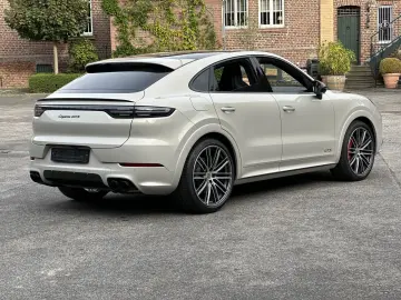 Cayenne GTS Coupe HINTERACHSLENKUNG*MATRIX*BOSE*