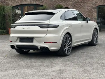 Cayenne GTS Coupe HINTERACHSLENKUNG*MATRIX*BOSE*