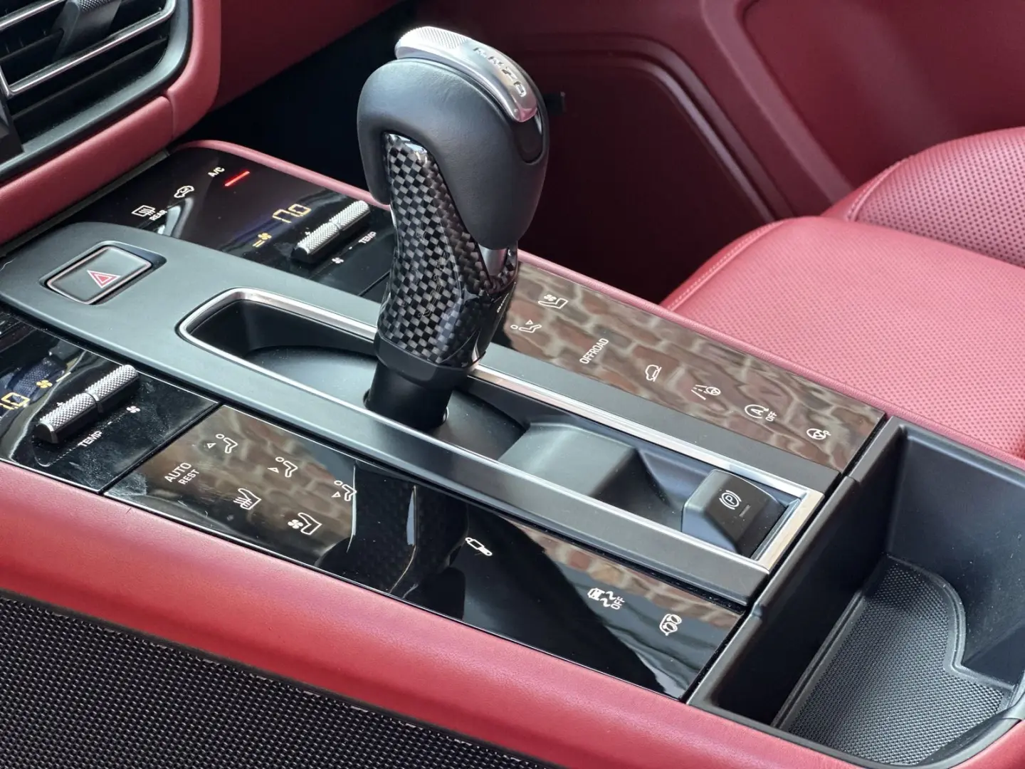 Macan T SPORTABGAS*21 EXCLUSIVE*BOSE*LED*CARBON