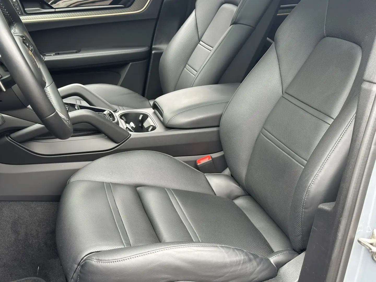 Cayenne S  Coupe SPORTDESIGN-ABGAS*BOSE*HD MATRI