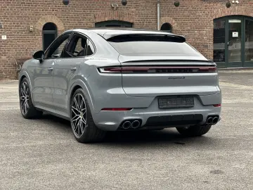 Cayenne S  Coupe SPORTDESIGN-ABGAS*BOSE*HD MATRI