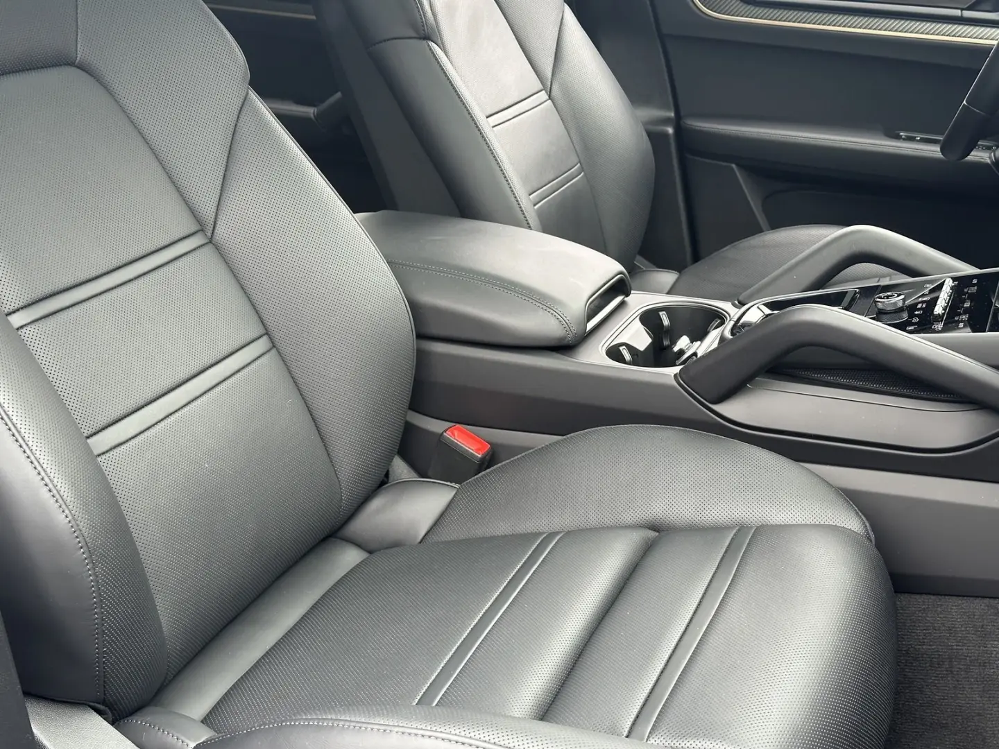 Cayenne S  Coupe SPORTDESIGN-ABGAS*BOSE*HD MATRI