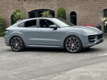 Cayenne S  Coupe SPORTDESIGN-ABGAS*BOSE*HD MATRI