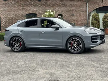 Cayenne S  Coupe SPORTDESIGN-ABGAS*BOSE*HD MATRI