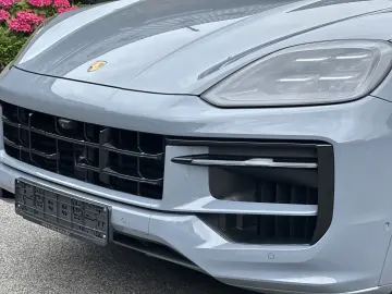 Cayenne S  Coupe SPORTDESIGN-ABGAS*BOSE*HD MATRI