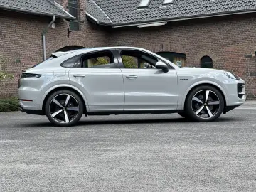 Cayenne E-Hybrid  Coupe HD MATRIX HEAD-UP BOSE S