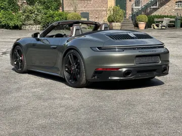 992  911 Cabrio 4 GTS Cabrio A.GRÜN/TRÜFFELBRAUN