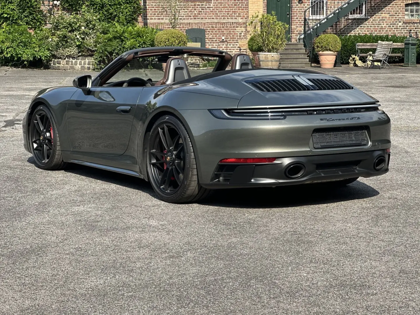 992  911 Cabrio 4 GTS Cabrio A.GRÜN/TRÜFFELBRAUN