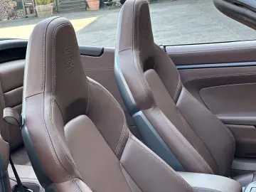 992  911 Cabrio 4 GTS Cabrio A.GRÜN/TRÜFFELBRAUN