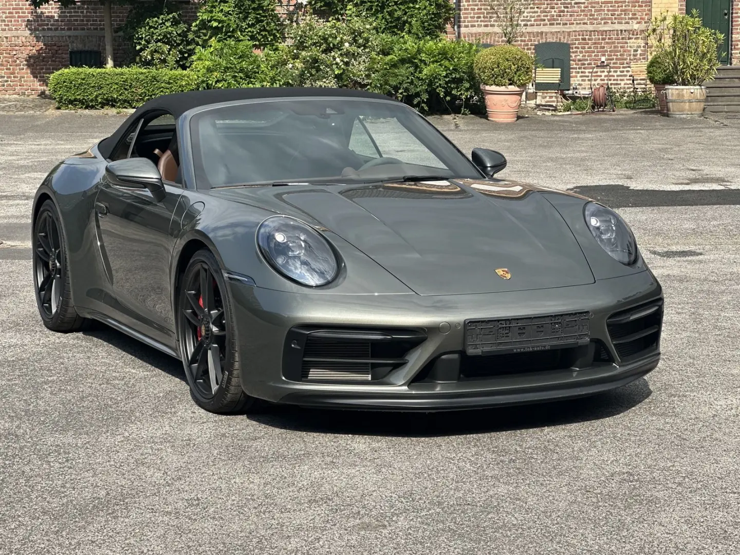 992  911 Cabrio 4 GTS Cabrio A.GRÜN/TRÜFFELBRAUN