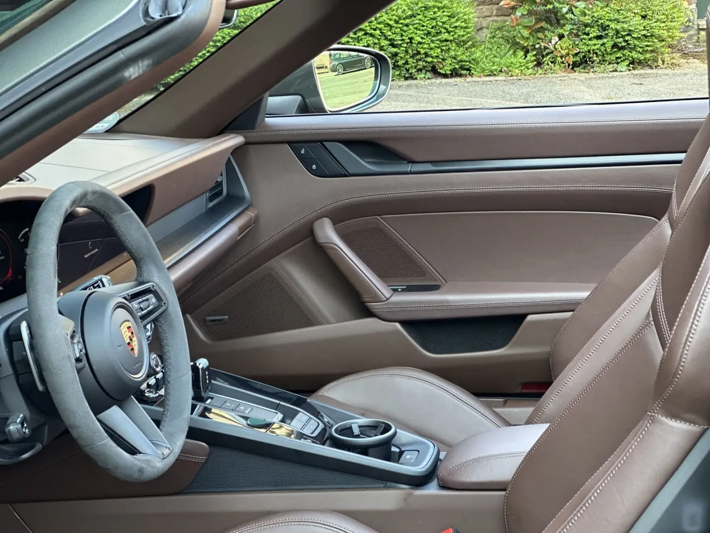 992  911 Cabrio 4 GTS Cabrio A.GRÜN/TRÜFFELBRAUN
