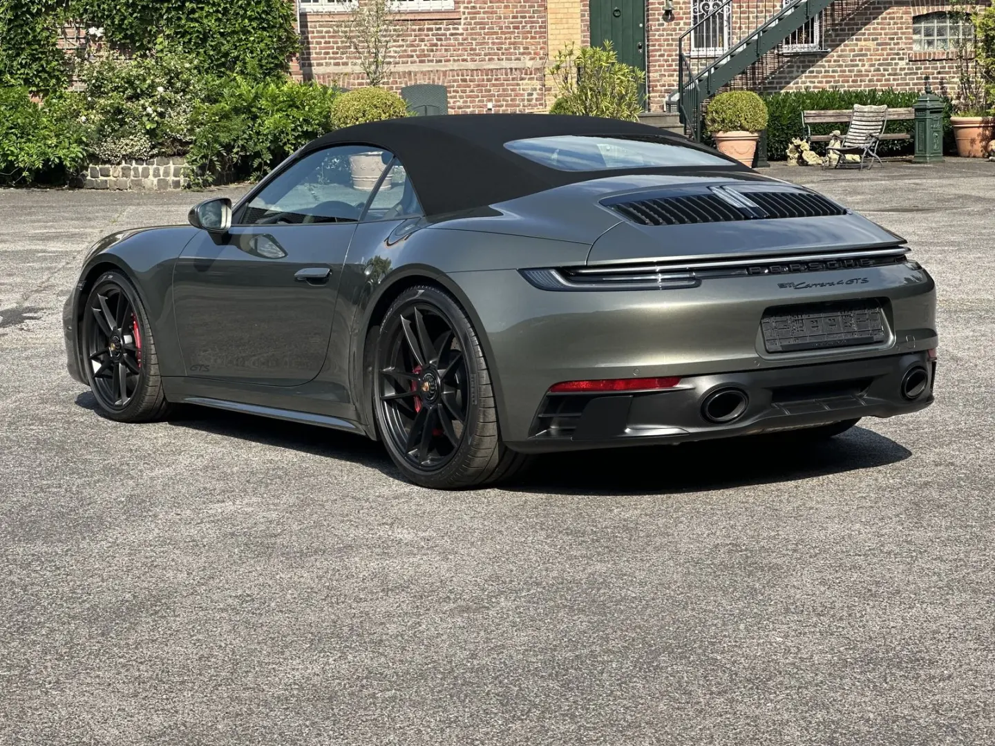 992  911 Cabrio 4 GTS Cabrio A.GRÜN/TRÜFFELBRAUN