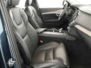 XC90