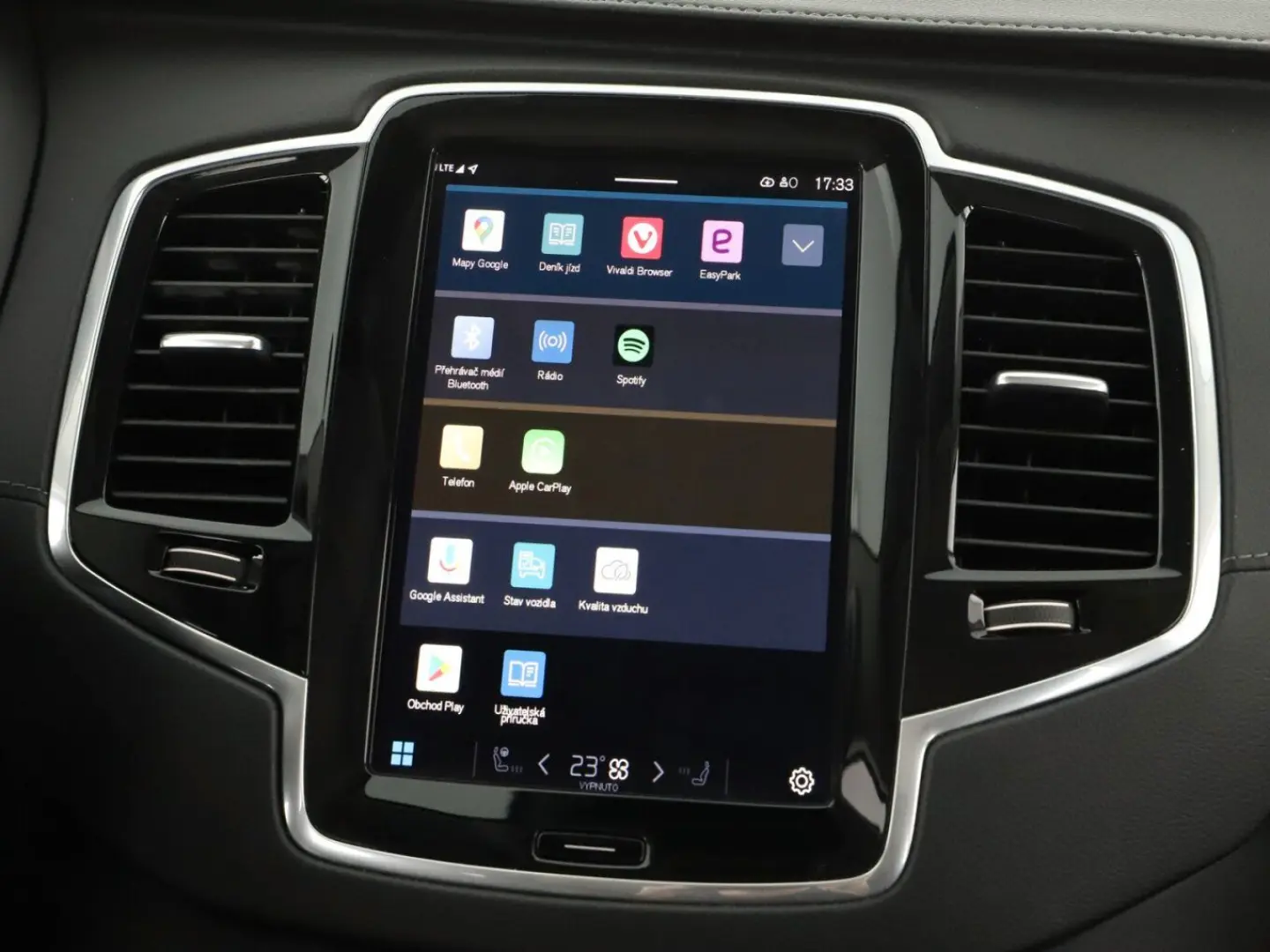 XC90