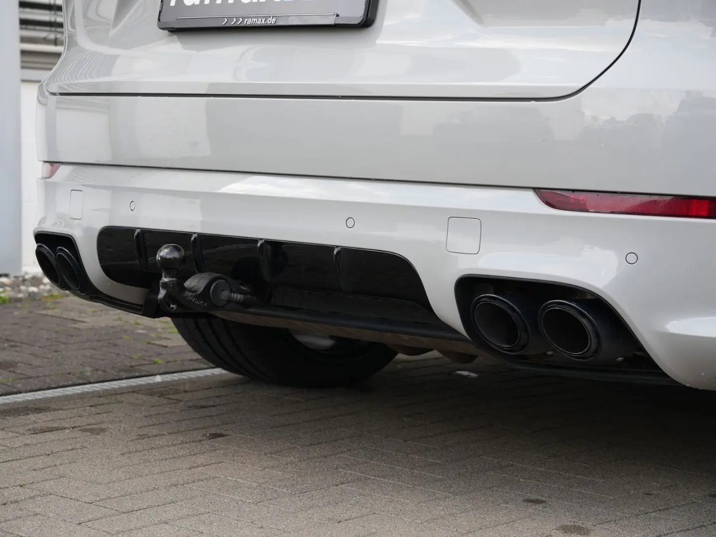 CAYENNE SPORTDESIGN-ACC-HINTERACHSL-AHK-22