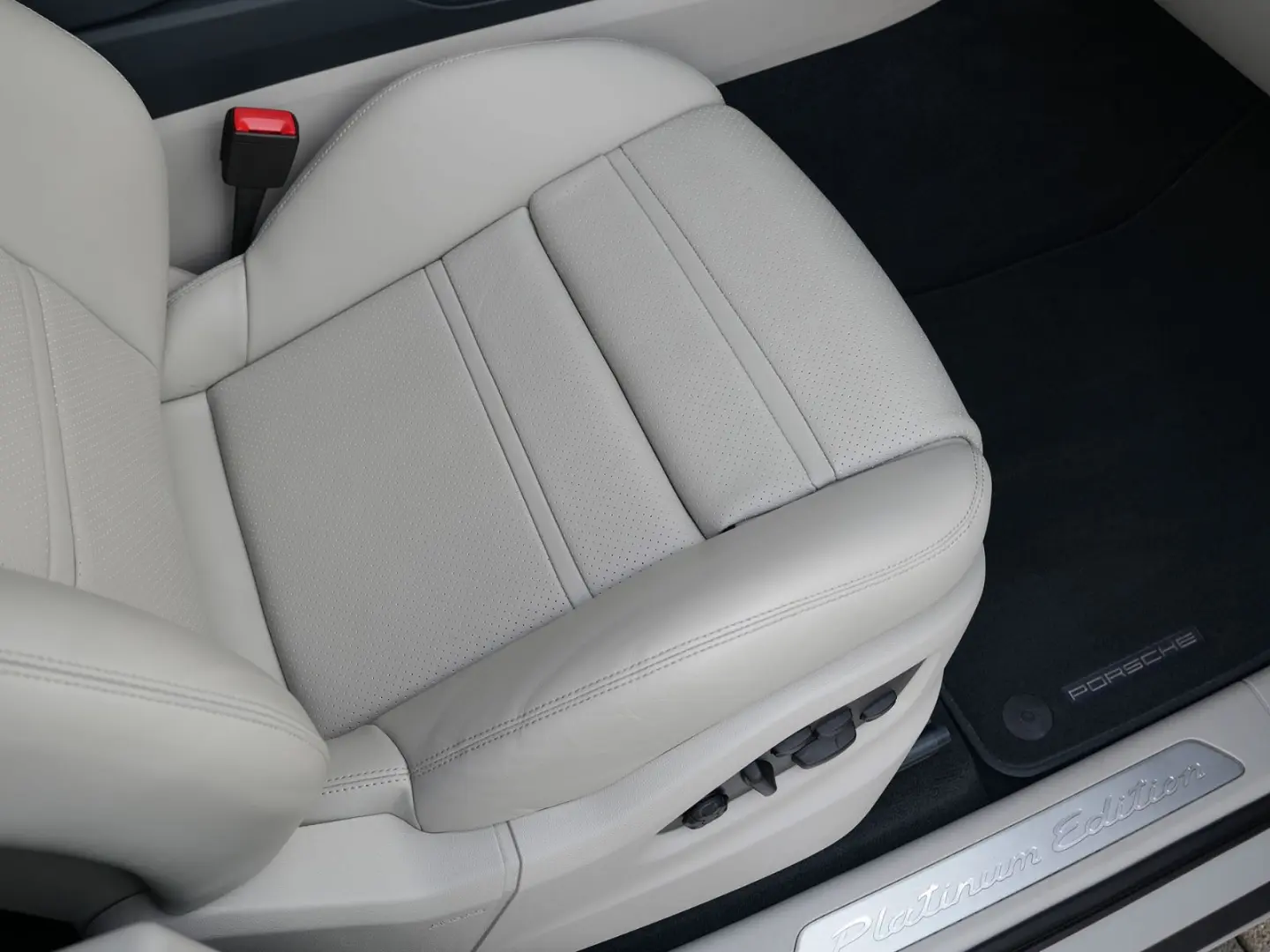 CAYENNE SPORTDESIGN-ACC-HINTERACHSL-AHK-22