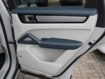 CAYENNE SPORTDESIGN-ACC-HINTERACHSL-AHK-22