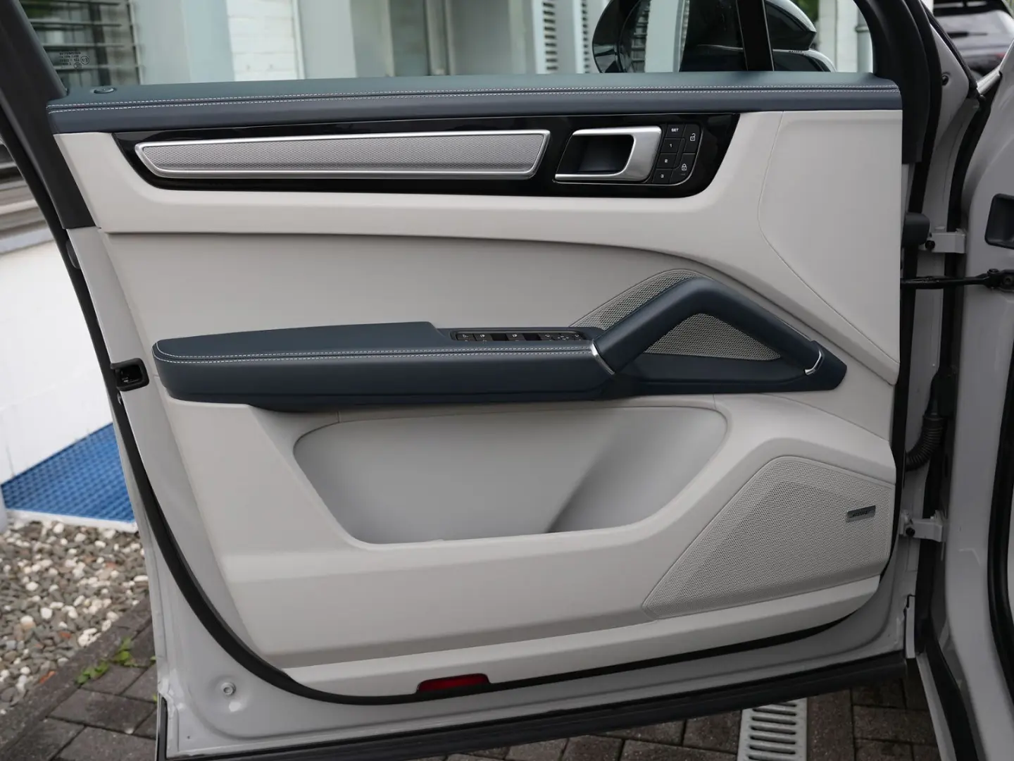 CAYENNE SPORTDESIGN-ACC-LUFTF.-PANO-AHK-22