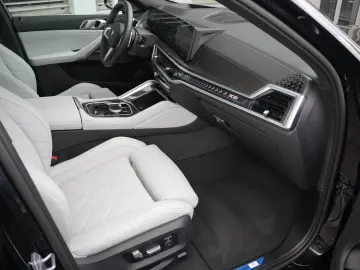 X6 xDrive30d M SPORT PRO-LUFTF.-PANO-CARBON-22M