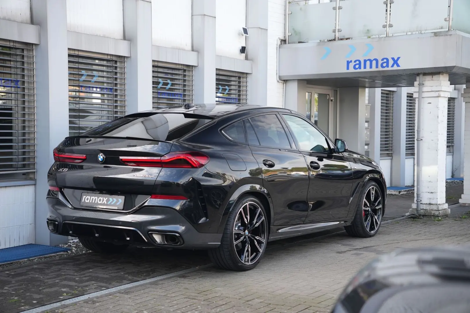 X6 xDrive30d M SPORT PRO-LUFTF.-PANO-CARBON-22M