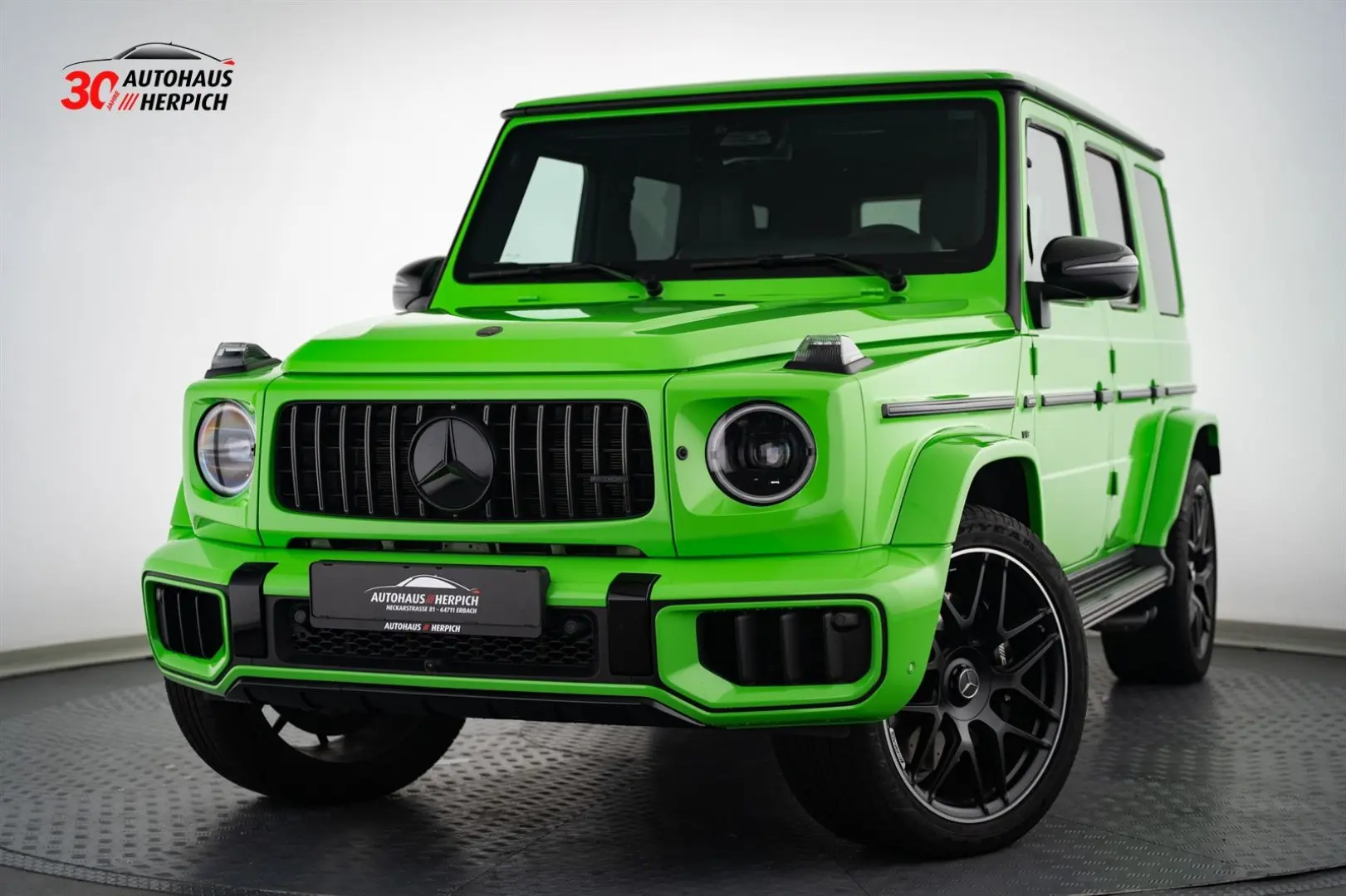 G 63 AMG Facelift Alien Green SUPERIOR Burmester