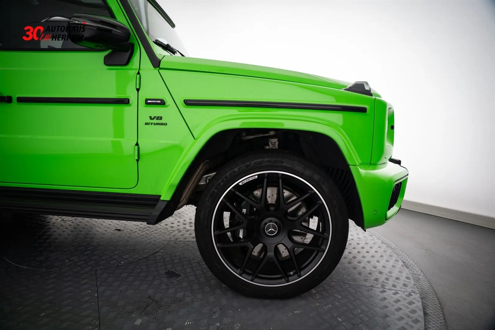 G 63 AMG Facelift Alien Green SUPERIOR Burmester