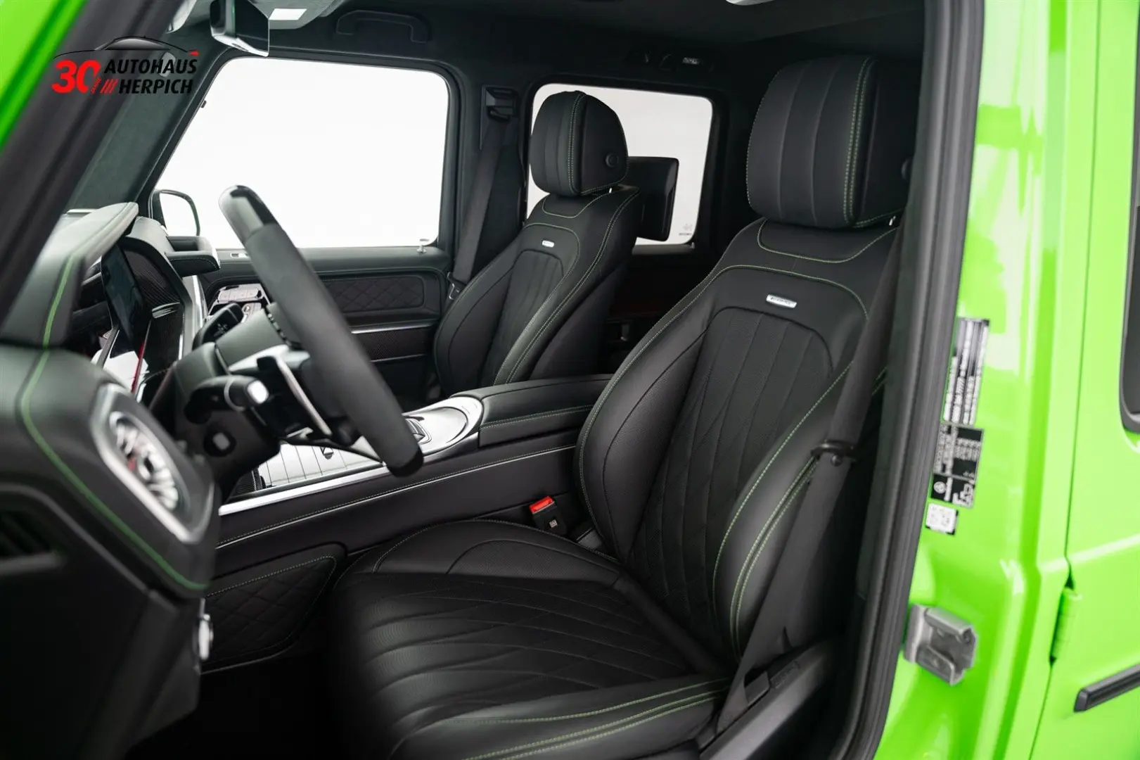G 63 AMG Facelift Alien Green SUPERIOR Burmester