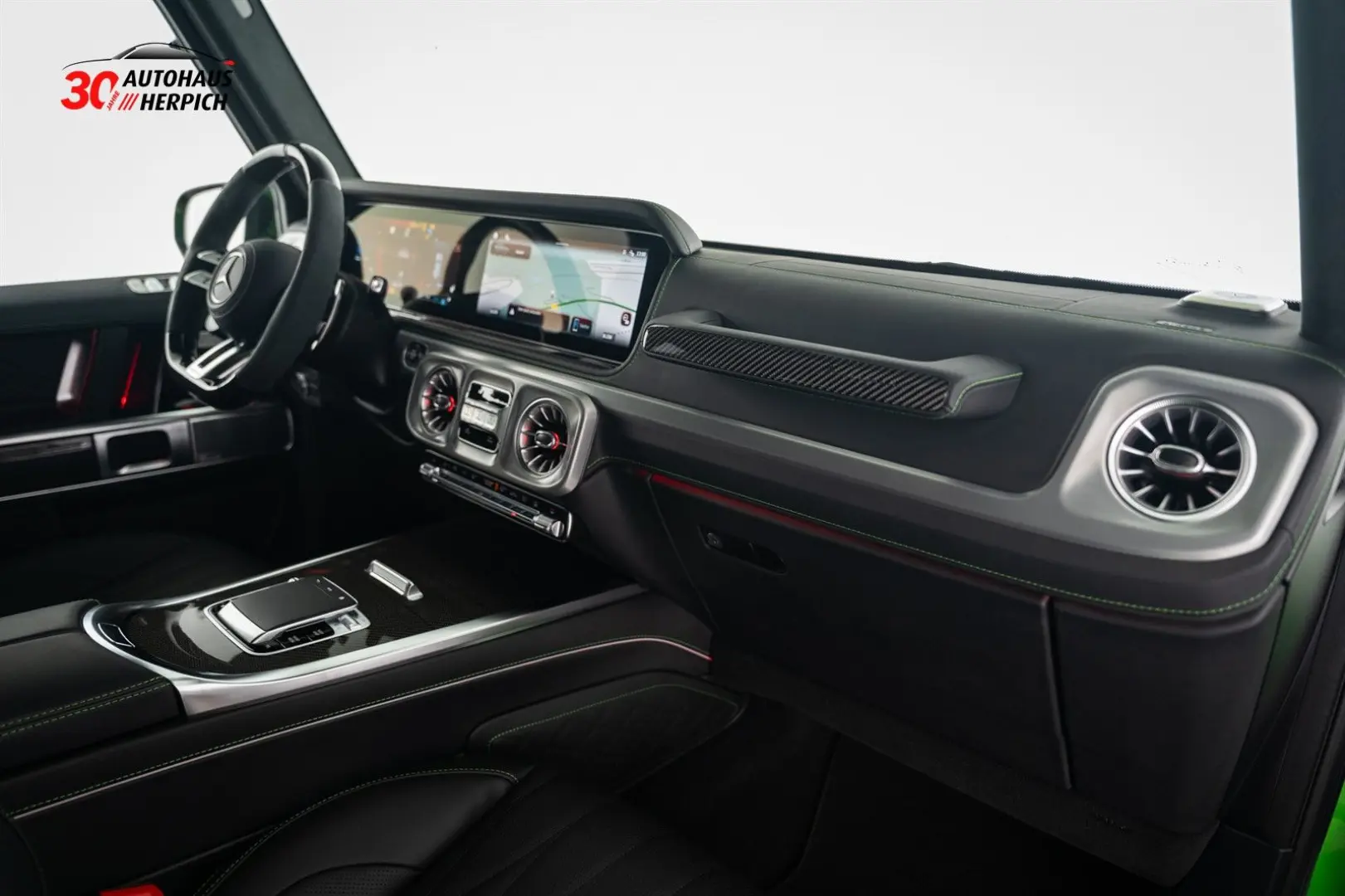 G 63 AMG Facelift Alien Green SUPERIOR Burmester