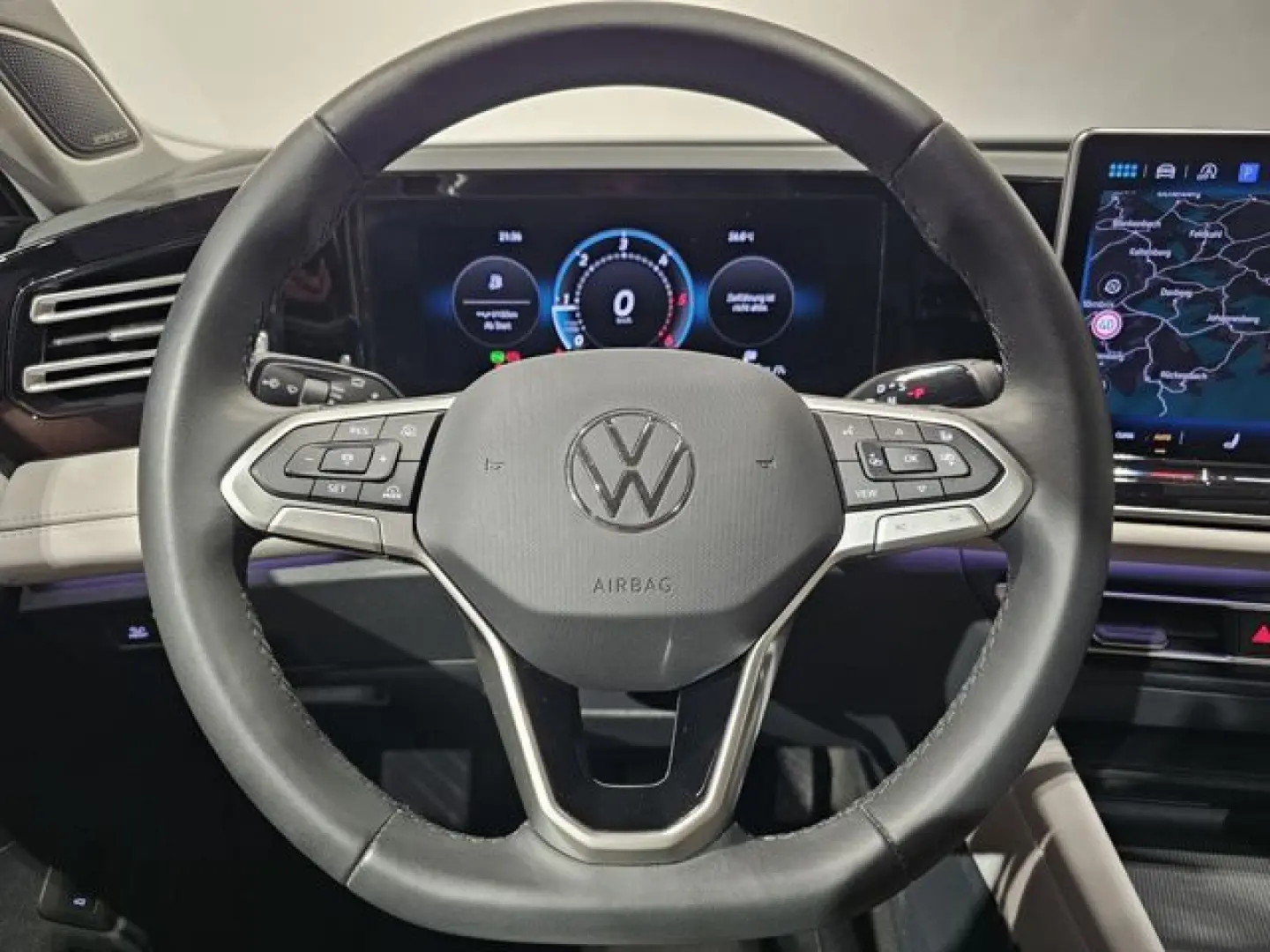 Tiguan Sport 4M Matrix Leder H&K AHK 360'' 20 Zo