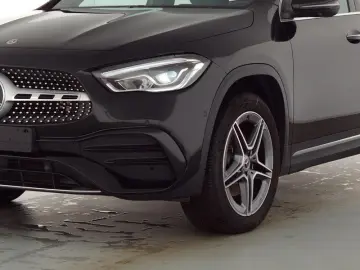 GLA 250 e AMG/19''/LED/Head-up/Pano-SD/Burmester
