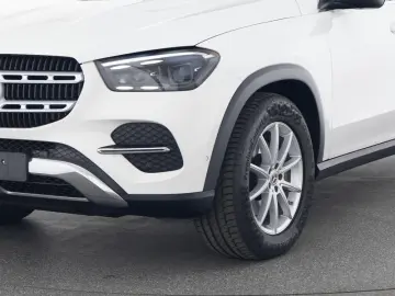 GLE 300 d 4M Advanved/Multibeam/Panorama-SD/AHK/