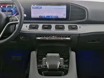 GLE 300 d 4M Advanved/Multibeam/Panorama-SD/AHK/