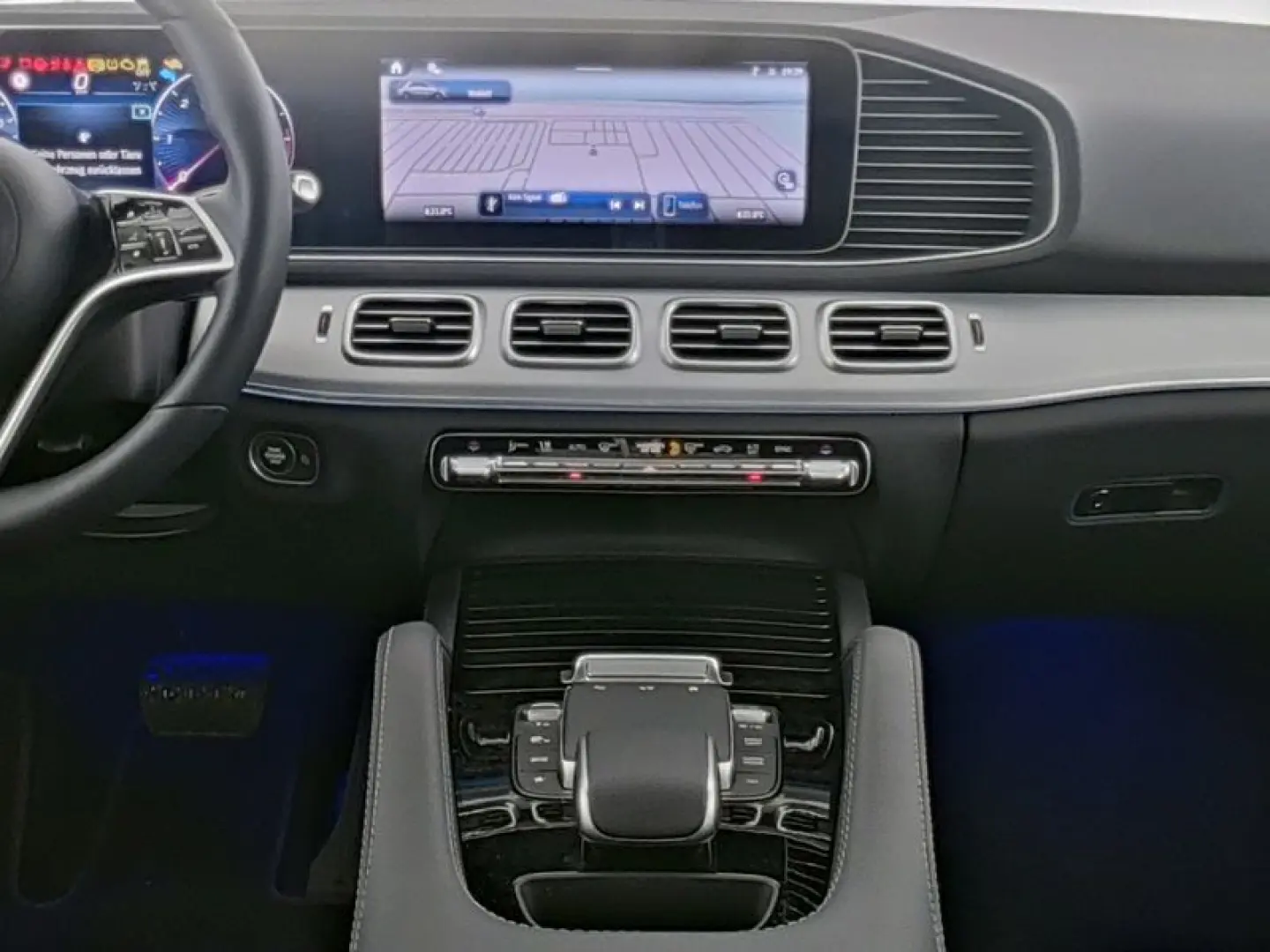 GLE 300 d 4M Advanved/Multibeam/Panorama-SD/AHK/