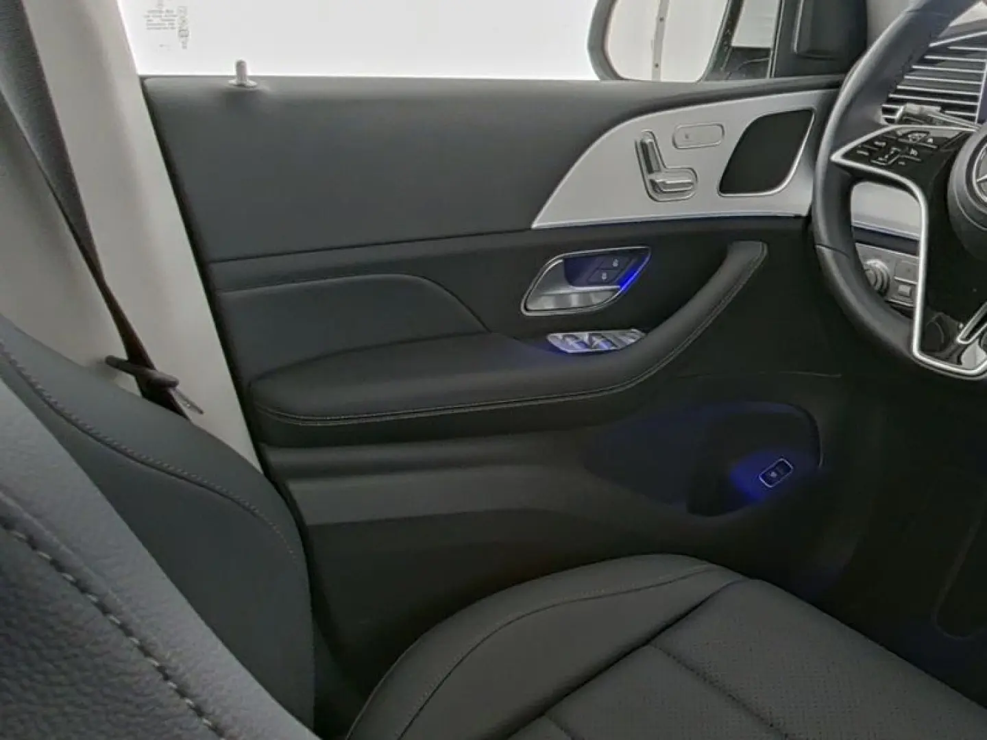 GLE 300 d 4M Advanved/Multibeam/Panorama-SD/AHK/