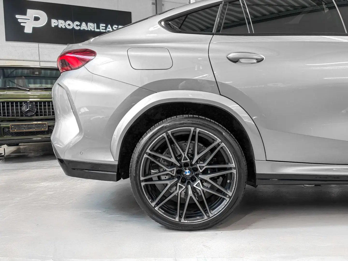 X6 M Competition,/Pano/HUD//Soft/Carbone/360° AC